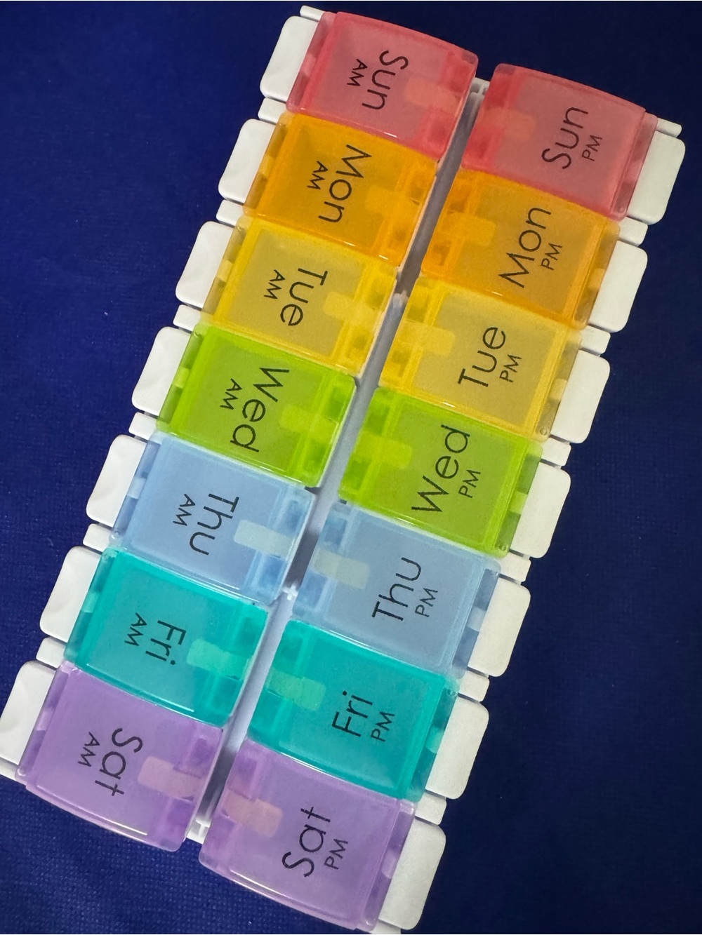 💊Pill Box Weekly 7days AM/PM Pill Organizer - Rainbow Colors - NWT in plastic.